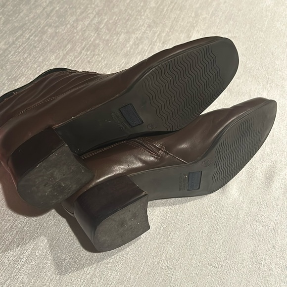 London Fog Women’s/Sieblen Tall Brown Ankle Booties w/ Chunky Heel Size 8 - Picture 15 of 16